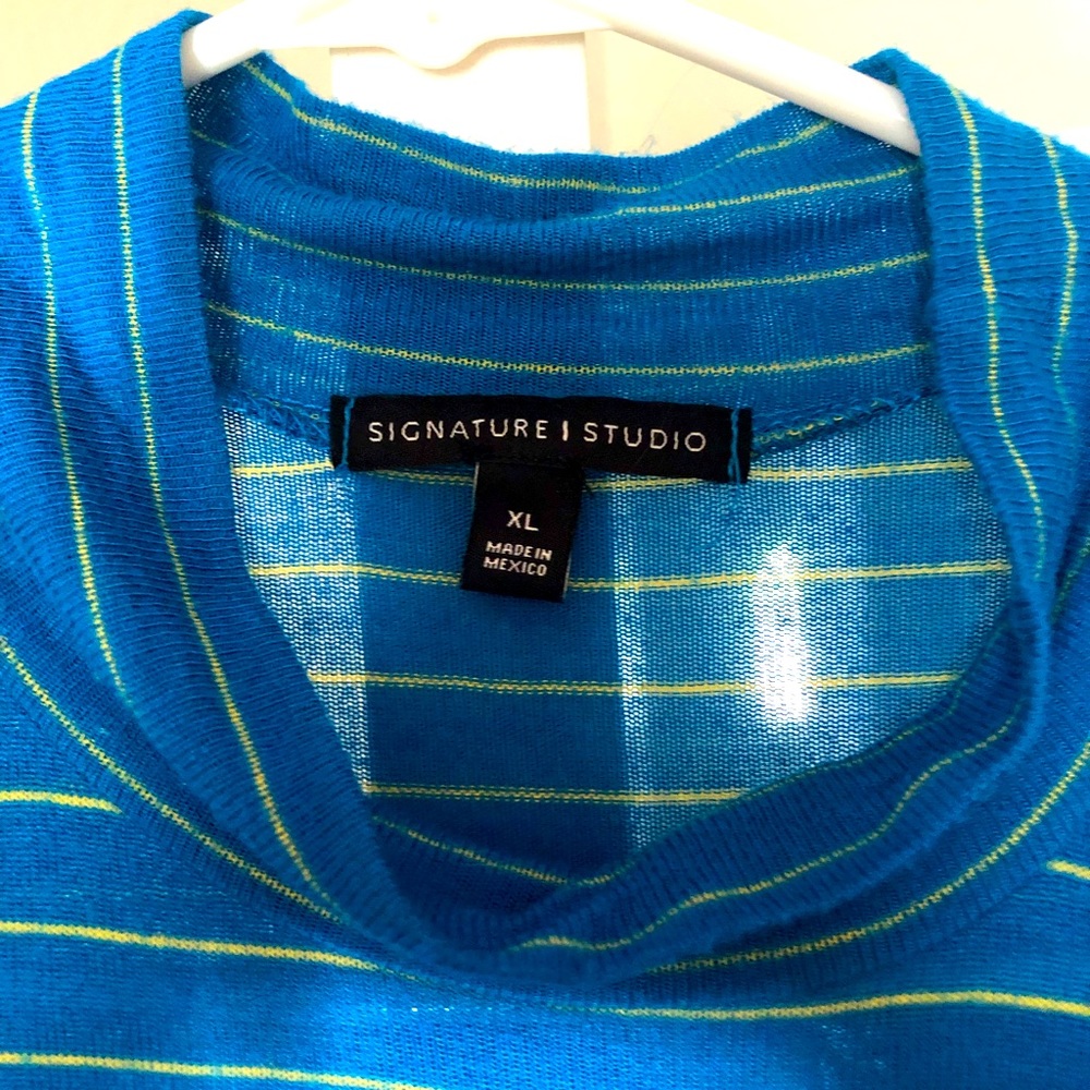 Signature Studio long, high neck tank.